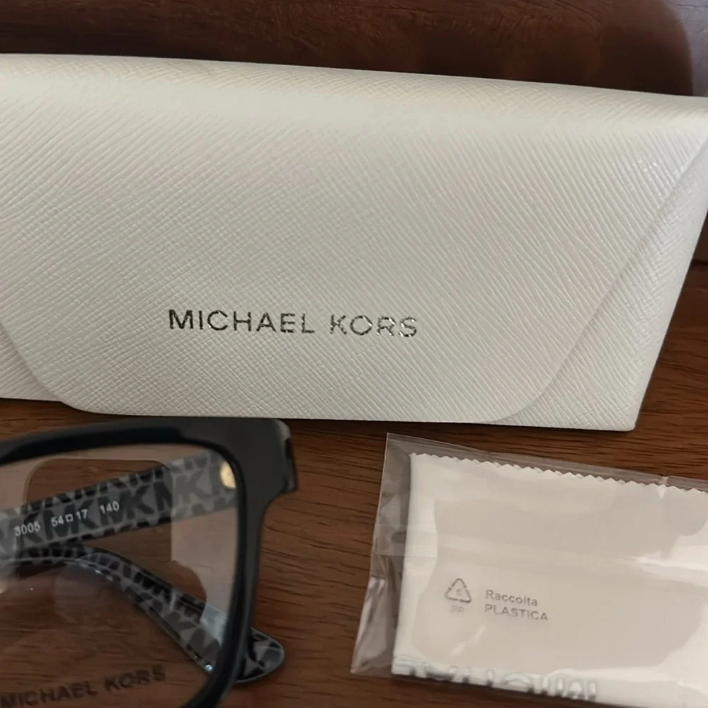 Michael Kors Black Eyeglasses for prescription with Case New